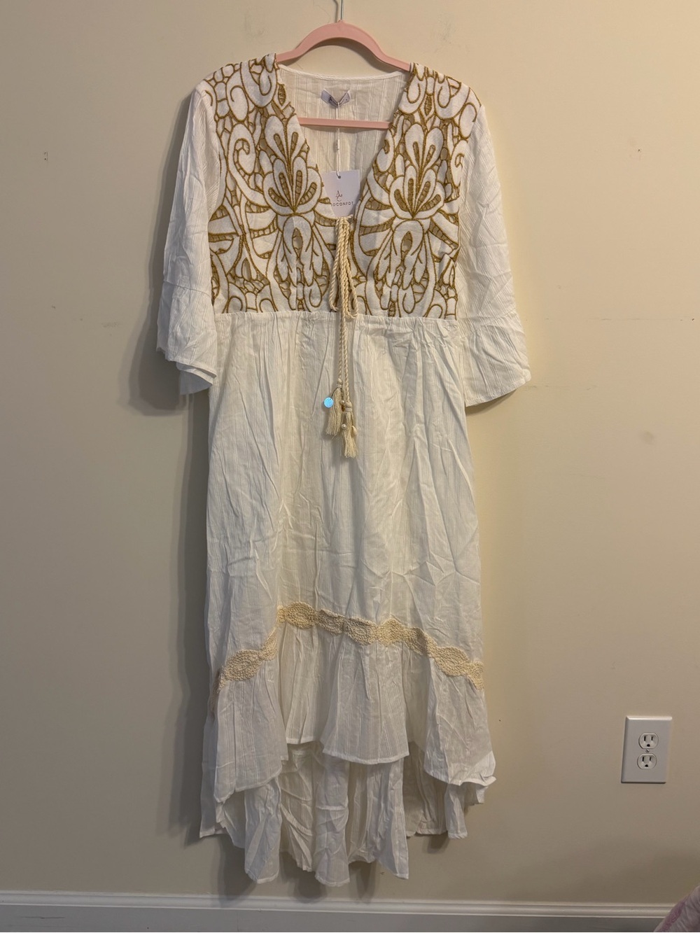 Ivory Embroidered V-Neck High-Low Boho Dress - Picture 3 of 4
